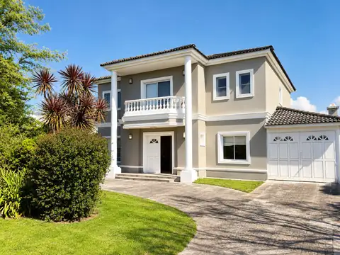 CASA EN VENTA EN EL ROCIO 6 AMBIENTES
