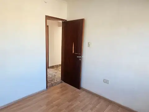 CASA 2 DORMITORIOS+LOCAL+COCHERA VENTA OPORTUNIDAD