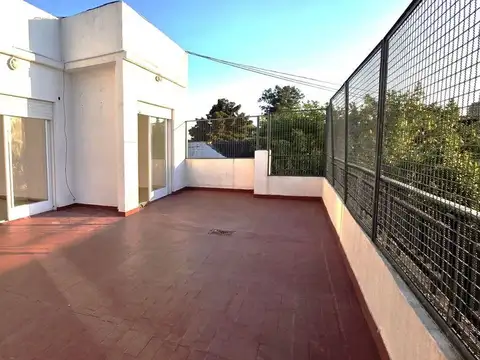 Depto Tipo Casa en Venta de 3 dormitorios