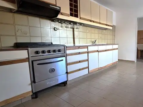 Depto Tipo Casa en Venta 40 años