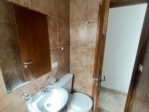 Depto Tipo Casa en Alquiler con 1 cocheras