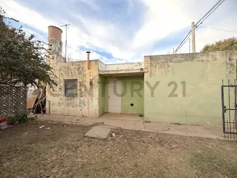 Casa 2 ambientes con 1 baño