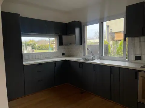 Casa en Alquiler de 3 dormitorios