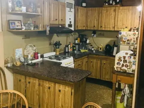 Casa 4 ambientes con 1 baño