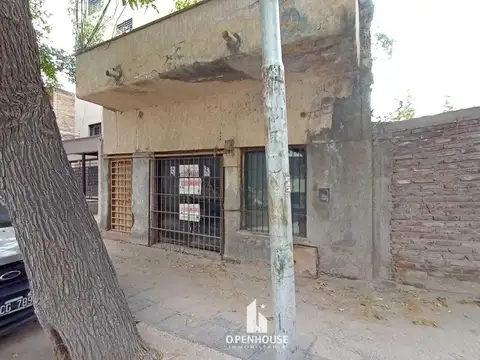 OPENHOUSE vende terreno con construcción antigua en calle Rioja
