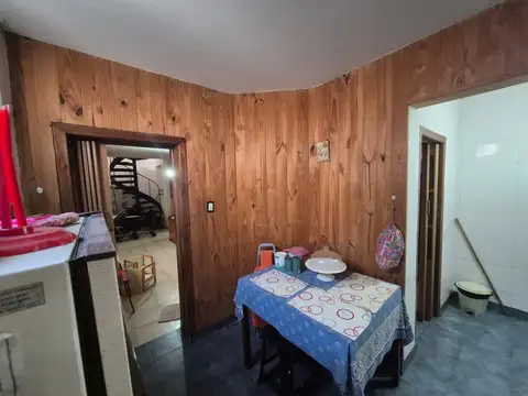 Depto Tipo Casa en Venta 50 años