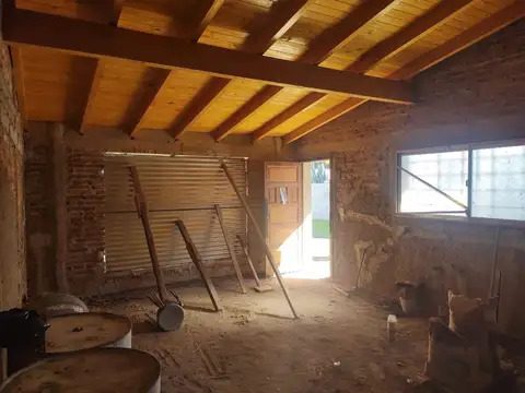 Casa 4 ambientes con 1 baño
