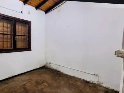Casa 3 Amb c/Parque-Quincho Apta Crédito Fcio Vare