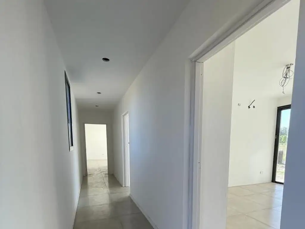 OPORTUNIDAD FINANCIADA - CASA A LA VENTA EN ESTANCIA VILLA MARIA - EZEIZA - 3 dormitorios con cochera