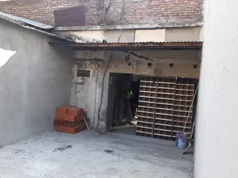 Galpon en Venta en Valentin Alsina, USD 90.000