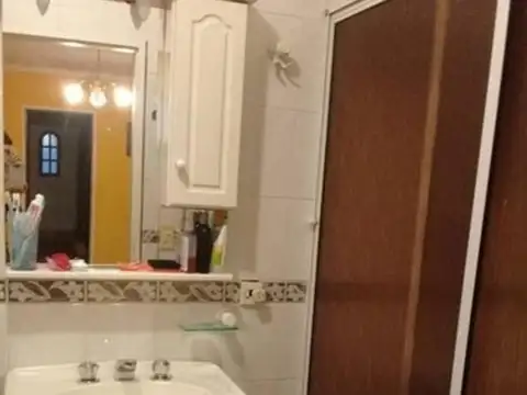 Casa En Venta 5amb Devoto Con Patio Y Parrilla  Garaje 2 Aut