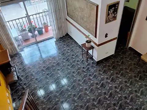 Depto Tipo Casa en Venta de 5 ambientes