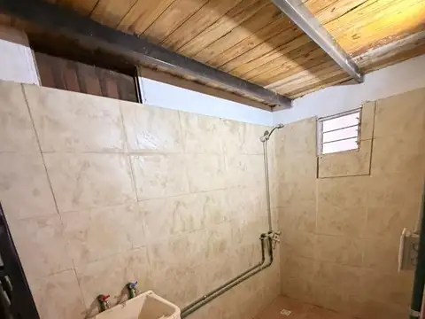Galpon en Venta en Villa Luzuriaga, USD 150.000