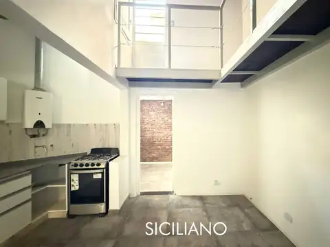 Depto Tipo Casa en Venta en Flores, USD 103.000