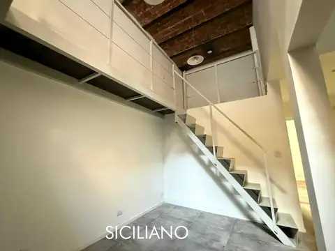 Depto Tipo Casa en Venta en Flores, USD 107.000