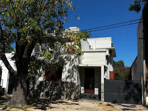 Casa en Venta en La Plata [Cod: 2852-116]