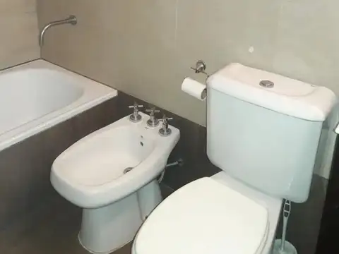 Roque saenz peña 3400, Piso 1