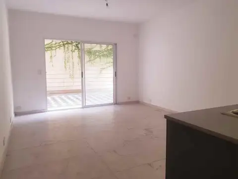 Depto Tipo Casa 4 ambientes con 2 baños