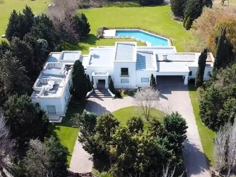 Venta Casa Lujan Club de Campo la Colina