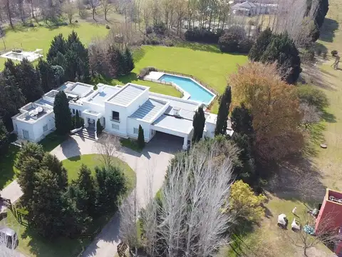 Venta Casa Lujan Club de Campo la Colina 