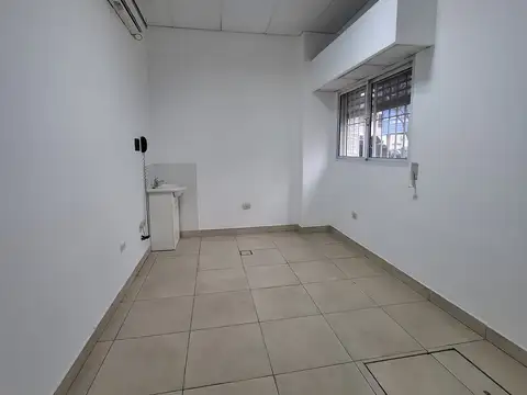 Oficina en Alquiler al Sur