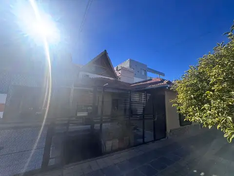 Casa en Alquiler en Neuquen, Confluencia