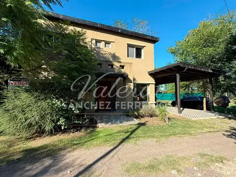 Casa a la venta en Estancia San Juan  - 3 ambientes