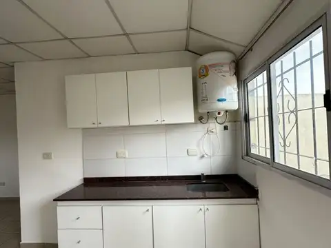 Senador Moron 1300, Piso 2