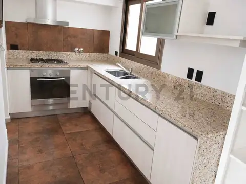 Departamento en Alquiler con 1 cocheras
