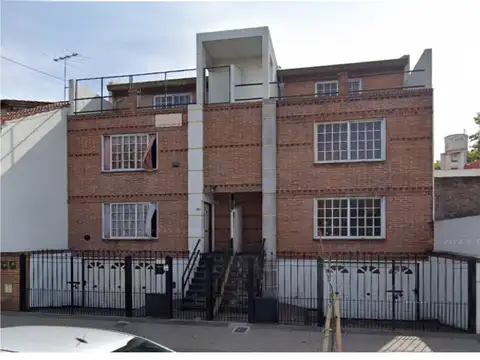 LINIERS NORTE - TRIPLEX 4 AMB GARAJE PATIO TERRAZA LAVADERO 3 BAÑOS