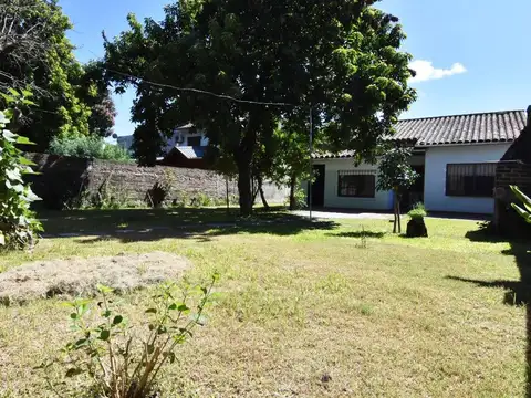 VENTA CASA 4 AMBIENTES CASTELAR SUR + DEPOSITO