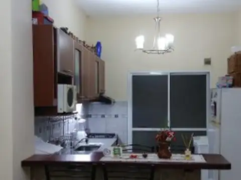 DEPARTAMENTO 4 AMBIENTES CON PATIO EN SAN JUSTO 