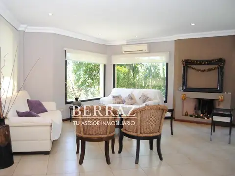 Casa 6 ambientes con 3 baños