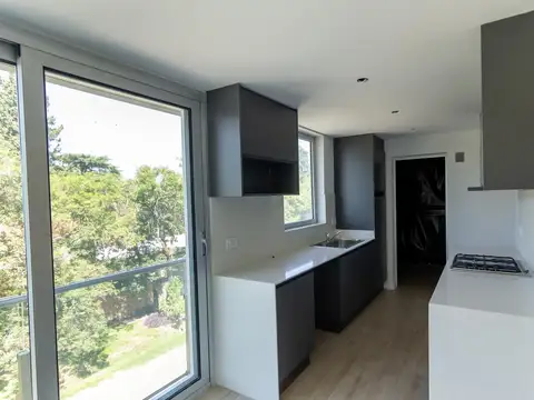 Departamento 5 ambientes con 3 baños