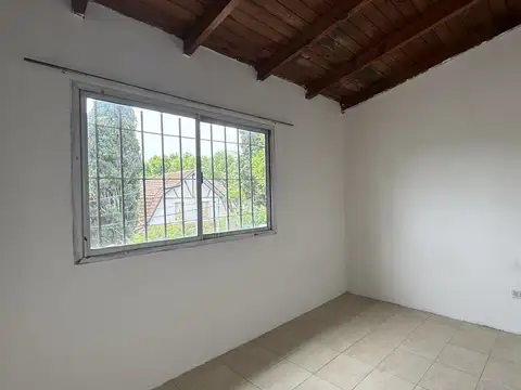 Depto Tipo Casa en Alquiler de 2 dormitorios