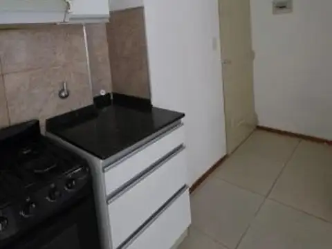 Departamento en Alquiler en Abasto, $ 450.000