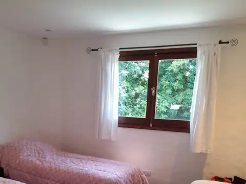 Casa en Alquiler Temporal con 1 cochera