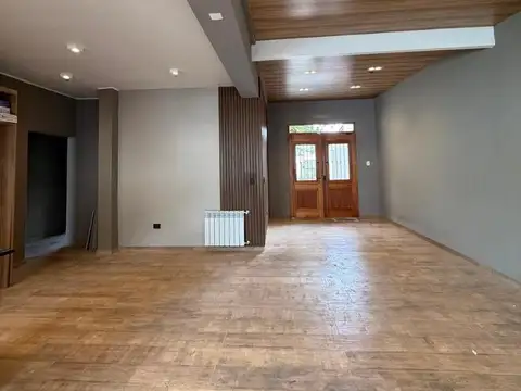 Casa en Venta en Castelar Norte, USD 290.000