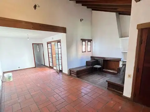 Casa en Alquiler en Ituzaingo, $ 2.100.000