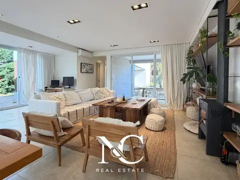Casa en venta en Costa Esmeralda con gas natural