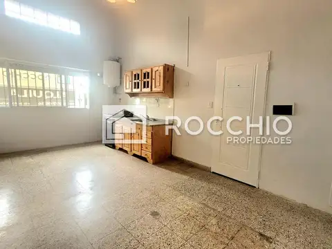 Ph en alquiler 2 ambientes J.L Suarez Libertad 6723. Depto 1 al frente