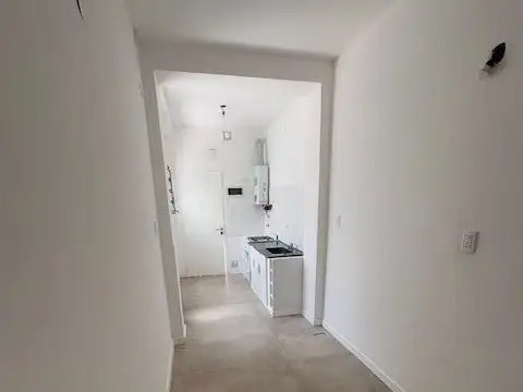 Elizalde 200, Piso PB