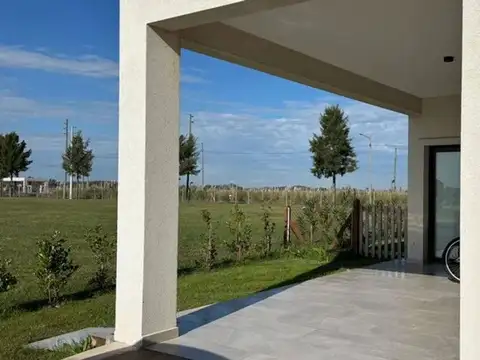 Depto Tipo Casa en Venta 4 años