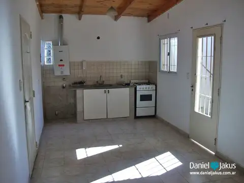 DEPTO 1 DORM EN ALQUILER - 76 N°1644 e/ 27 bis y 28 - DANIEL JAKUS PROPIEDADES