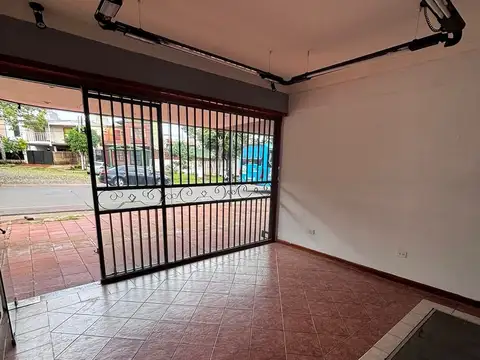 Local en Alquiler en Posadas, $ 350.000