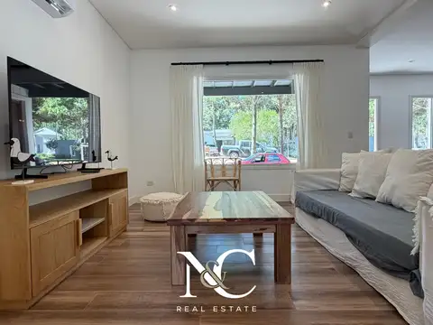 Casa en venta en Costa Esmeralda californiana fondo libre arbolado