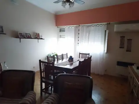 Depto Tipo Casa en Venta en Paternal, USD 180.000