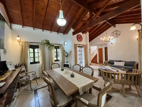 Casa en Venta en Carilo, USD 290.000