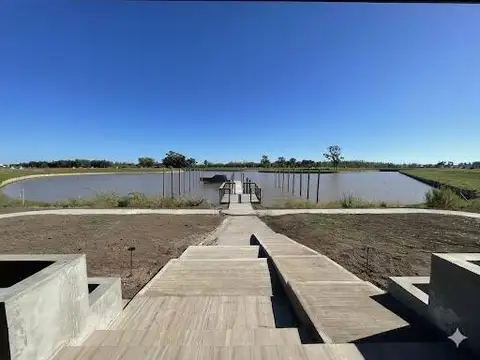 Lote en Precio de Oportunidad en Bahía Villanueva - Sector Interno