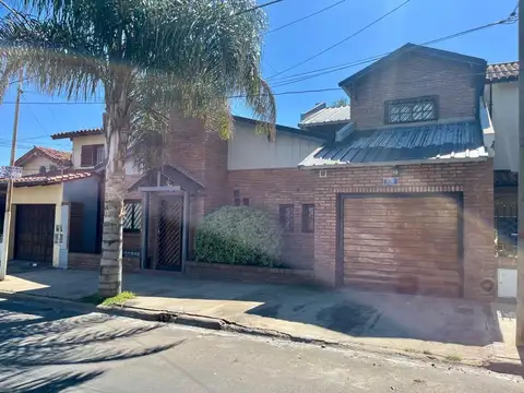 Casa en Venta en Castelar Sur, Castelar